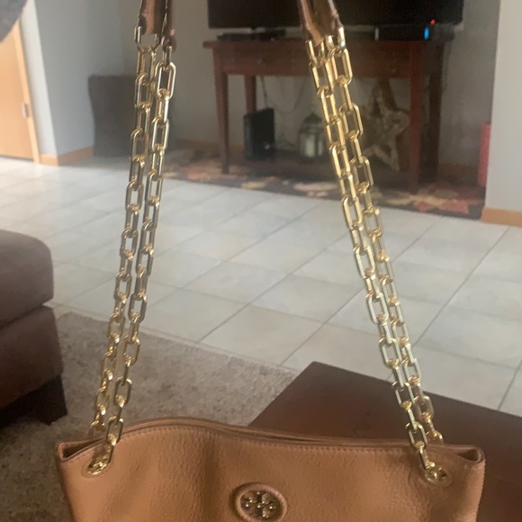 Tory Burch flat neutral versatile purse. Used once. Perfect condition - Picture 2 of 12